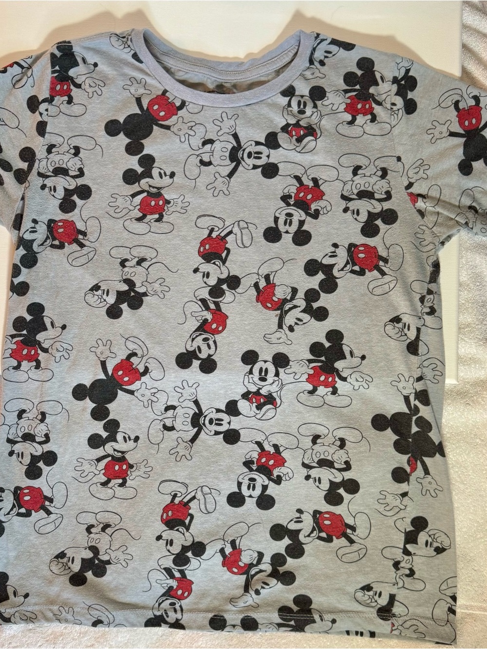 Women’s Grey Mickey Mouse Graphic Tee size L